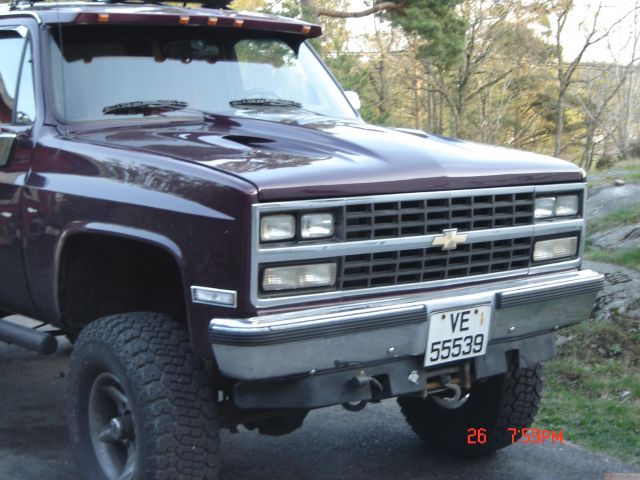 88 Suburban