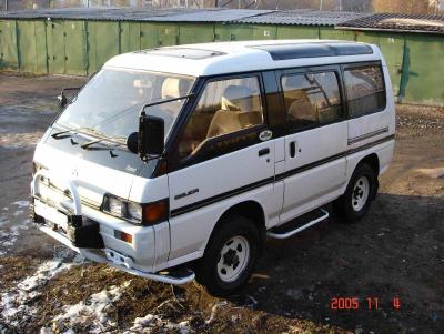 mitsubishi_delica_2509841_orig.jpg