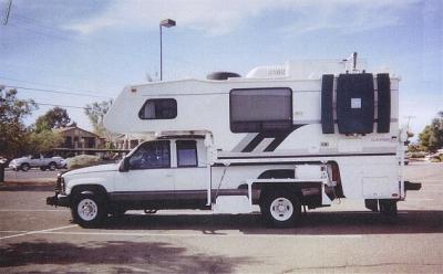 TruckCamper2_1_.jpg